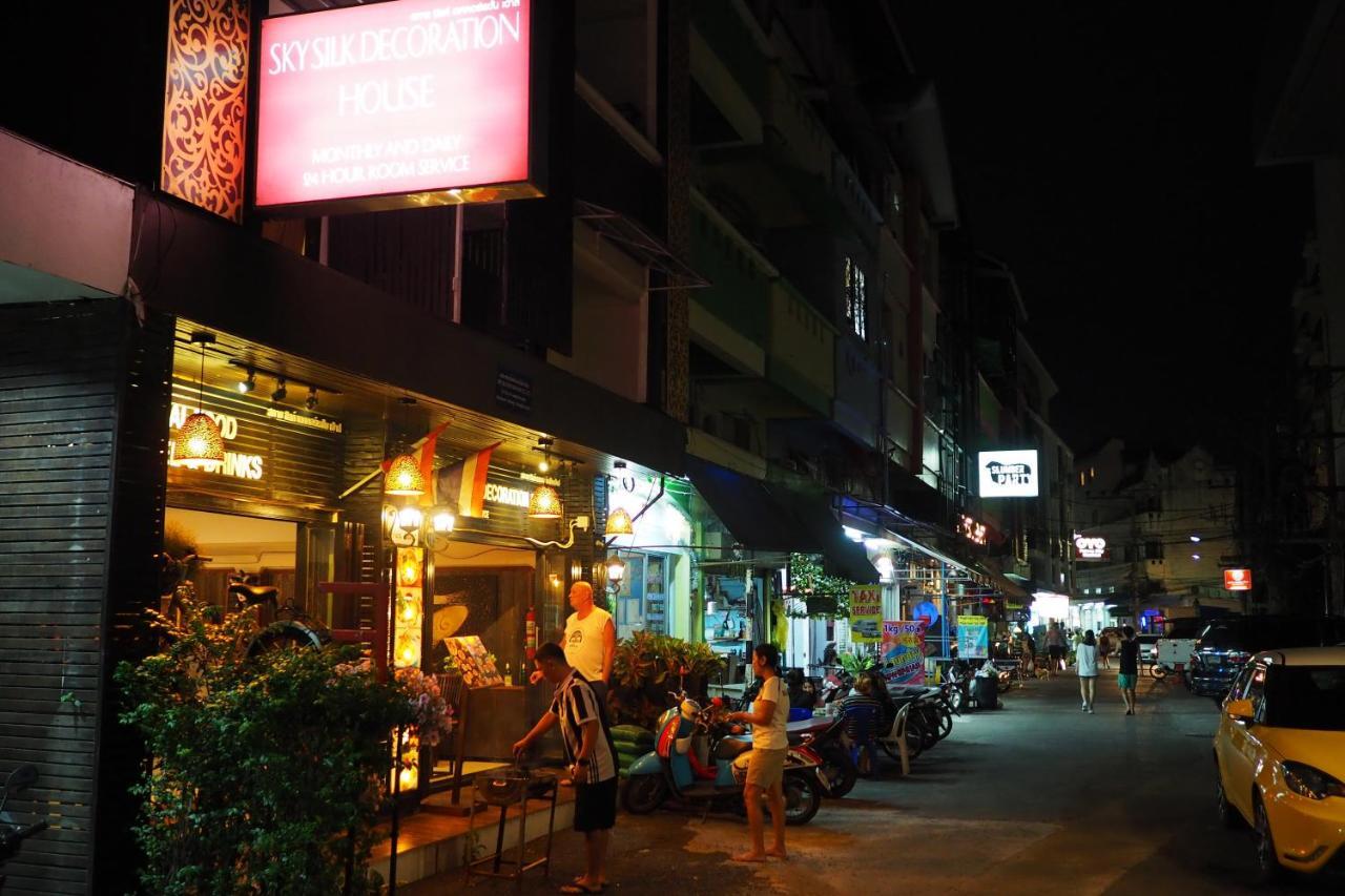 Sky Silk Decoration House Otel Patong Dış mekan fotoğraf
